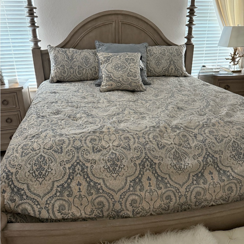 Blue and cream king bedding ensemble